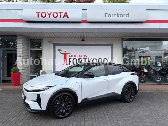 Toyota C-HR + Plus Lounge 4x4 - 77kwh - JBL, Pano., 360° Kam., ...