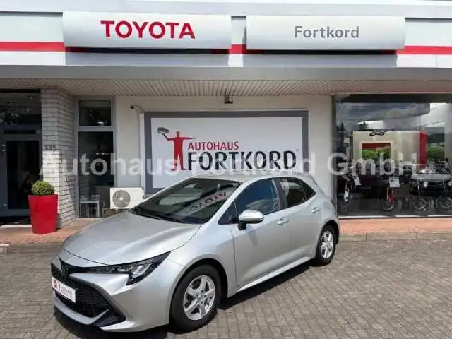 Toyota Corolla 1.2 Turbo - BT, Klima, Alu  ... sehr gepflegt !